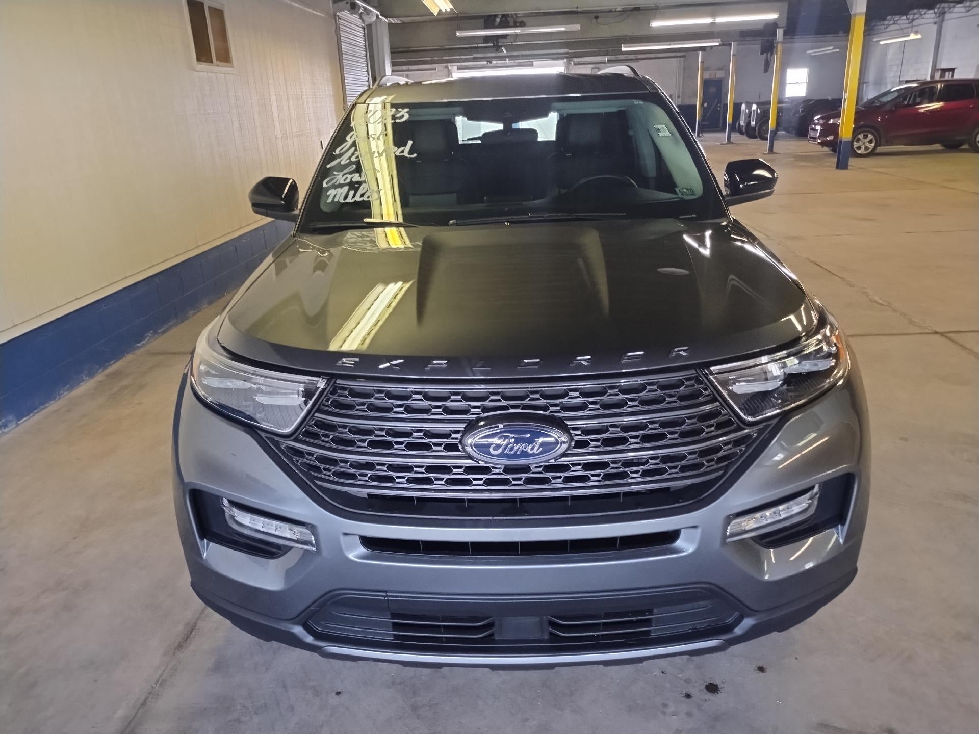 2023 Ford Explorer XLT 4WD