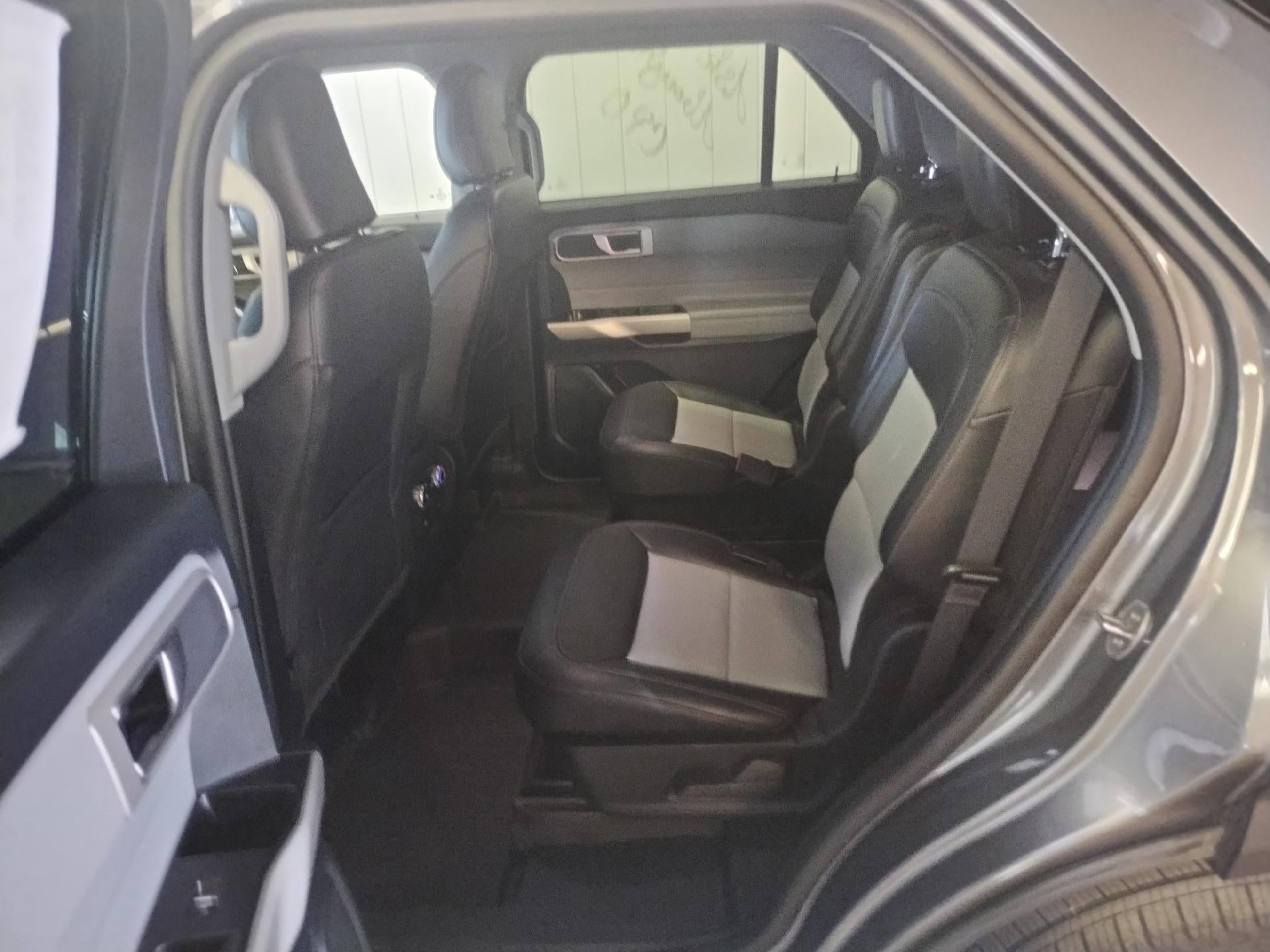 2023 Ford Explorer XLT 4WD