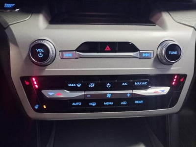 2023 Ford Explorer XLT 4WD