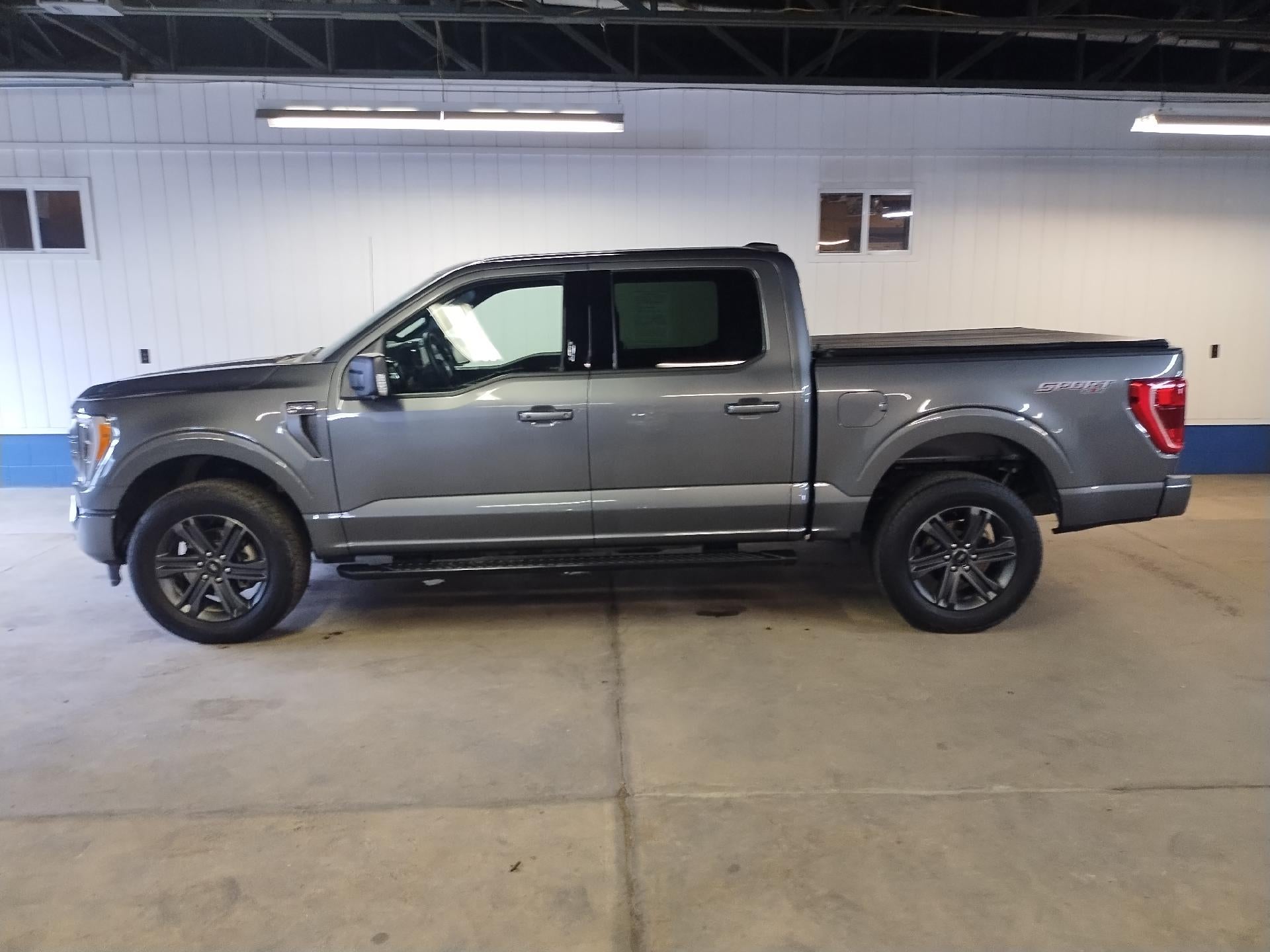 2023 Ford F-150 XL 4WD SuperCrew 5.5' Box