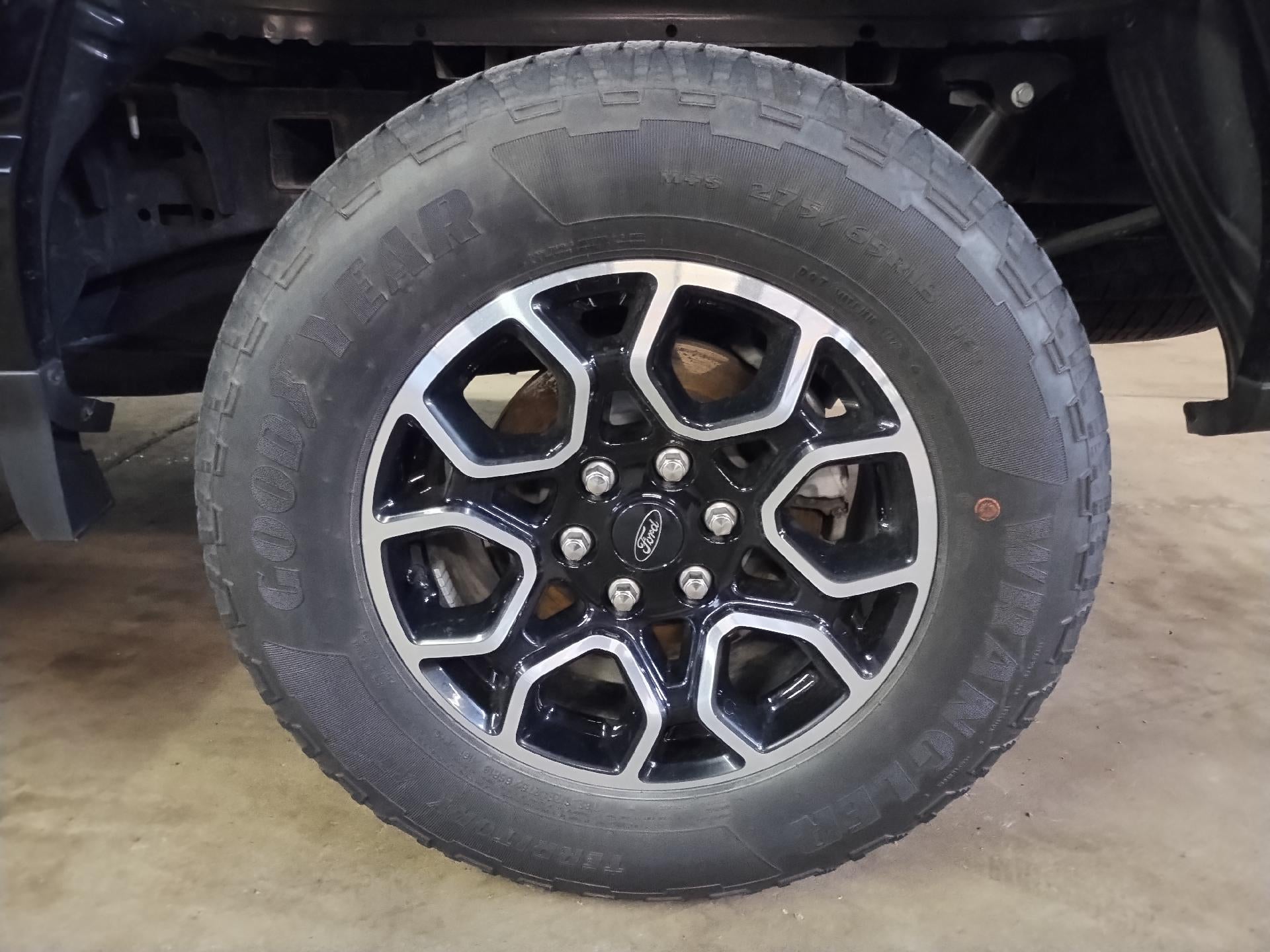 2023 Ford F-150 XL 4WD SuperCrew 5.5' Box