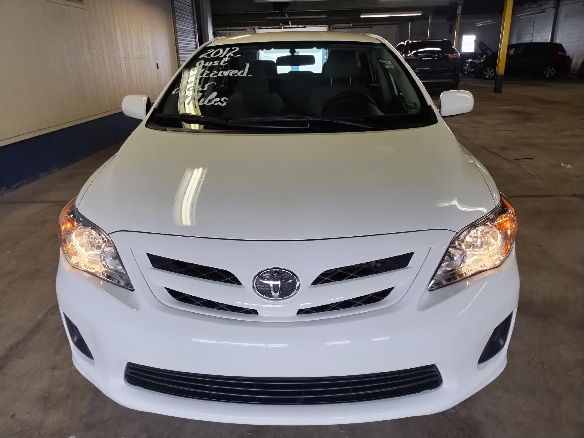 2012 Toyota Corolla 4dr Sdn Auto LE (Natl)